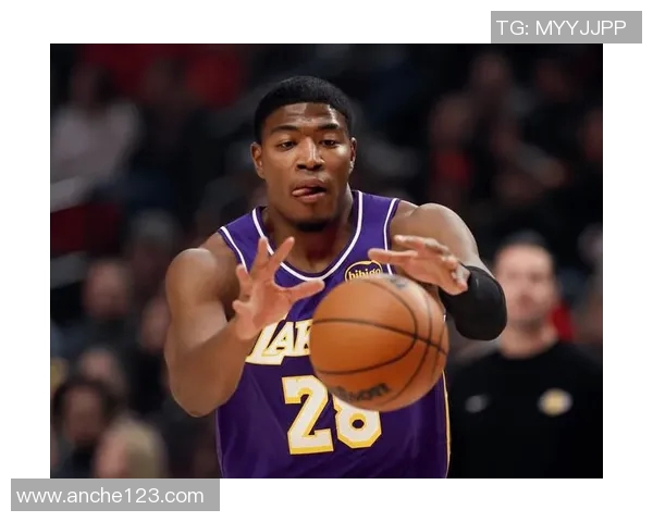 还不如布朗尼!杨瀚森连续2场被DNP,开拓者中锋轮番上不敌残阵湖人 还不如布朗尼!杨瀚森连续2场被DNP,开拓者中锋轮番上不敌残阵湖人